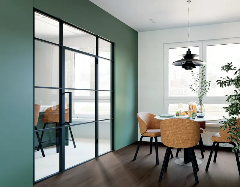 LOBO Stahl-Loft-Wand mit Tür und Glasfeldern im Essbereich